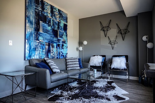sivo-modrá obývačka